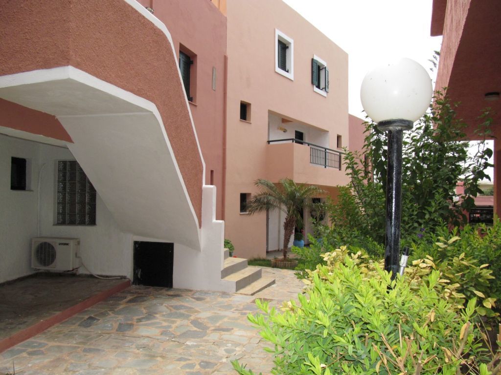 Kri Kri Village Goúrnes Екстериор снимка